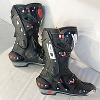 картинка Мотоботы SIDI Vortice AIR blk 44 20366 44 от магазина moto-bazar61.ru