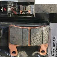 картинка Тормозные колодки HONDA 06455-MBW-E12 от магазина moto-bazar61.ru
