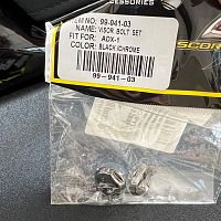 картинка Крепление визора SCORPION ADX-1 болты silver 99-941-03 от магазина moto-bazar61.ru