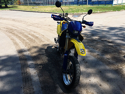 мотоцикл-Husqvarna-SM-400-R-2005-год-5091.gif