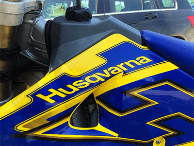 мотоцикл-Husqvarna-SM-400-R-2005-год-5093.gif