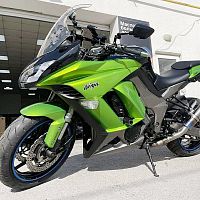 Мотоцикл KAWASAKI Z 1000SX ABS JKAZXT00GHA024372 2013 - вид спереди и сбоку