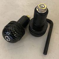 картинка Грузики руля EMGO ANTI-VIBRATION BAR ENDS CARBON 23-96468 от магазина moto-bazar61.ru