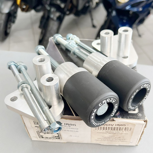 картинка Слайдеры CRAZY IRON CB400SF усиленные 1155 от магазина moto-bazar61.ru фото 2