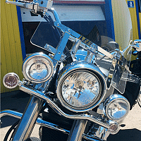 Мотоцикл SUZUKI VL 800 C Boulevard JS1VS55A472110430 - вид спереди и сбоку