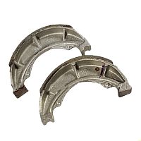 картинка Тормозные колодки барабан BAJAJ JN131812 Boxer125-150 от магазина moto-bazar61.ru