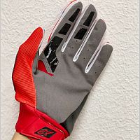 картинка Перчатки ALPINESTARS GP PRO red/white M (CHINA) 22270 M от магазина moto-bazar61.ru