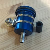 картинка Тормозной бачок Accel rear BLUE BFT-01 blue от магазина moto-bazar61.ru