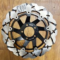 картинка Тормозной диск Arashi ZXR1100/1200 ZZR1100 90-92 DBS052W 16618 от магазина moto-bazar61.ru