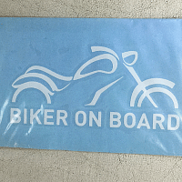картинка Наклейки CRAZY IRON на авто Biker on Board white 608 от магазина moto-bazar61.ru