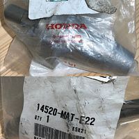 картинка Натяжитель цепи ГРМ HONDA CBR1100XX 14520-MAT-E22 от магазина moto-bazar61.ru