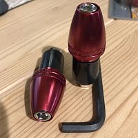 Грузики руля EMGO ANTI-VIBRATION BAR END B RED 23-96474 - купить в Ростове-на-Дону