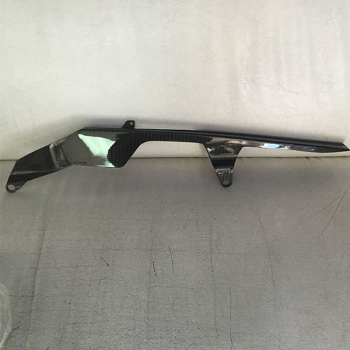 картинка Защита цепи карбон YAMAHA R1 09-14 08914 от магазина moto-bazar61.ru