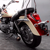 Мотоцикл HONDA GL 1500 F6B SC34-1005429 1996 г.в. - вид спереди и сбоку