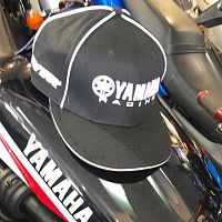 Бейсболка YAMAHA black 20003 фото сбоку | Moto-Bazar