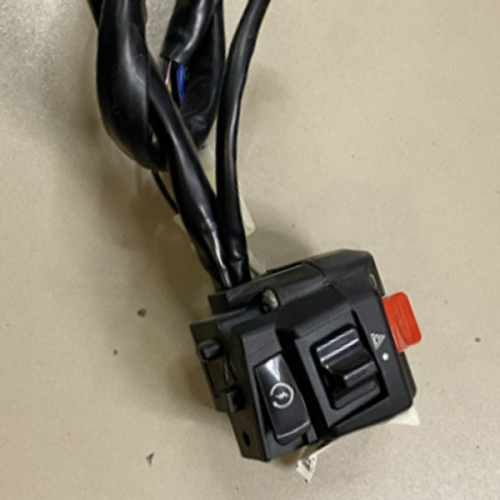 Пульт Управления правый CB 400/1300 Vtec 19102 - фото в магазине moto-bazar61.ru фото 3 Пульт Управления правый CB 400/1300 Vtec 19102 для мотоциклов - видеообзор фото 3