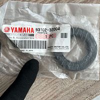картинка Сальник YAMAHA 93102-32004 от магазина moto-bazar61.ru