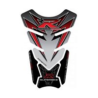 картинка Наклейка на бак MOTOGRAFIX SUZUKI SILVER TS016S от магазина moto-bazar61.ru