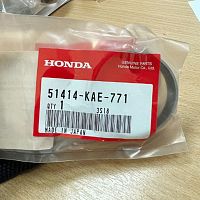 картинка Втулка направляющая на вилку HONDA 51414-KAE-771 от магазина moto-bazar61.ru