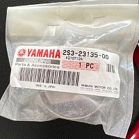 картинка Втулка направляющая на вилку Yamaha 2S3-23135-00 V-MAX 1700 от магазина moto-bazar61.ru