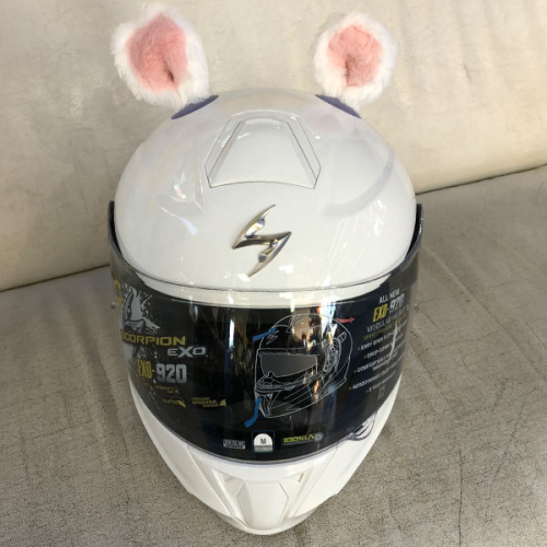 картинка Ушки на шлем white/pink на присоске uhi-pw от магазина moto-bazar61.ru