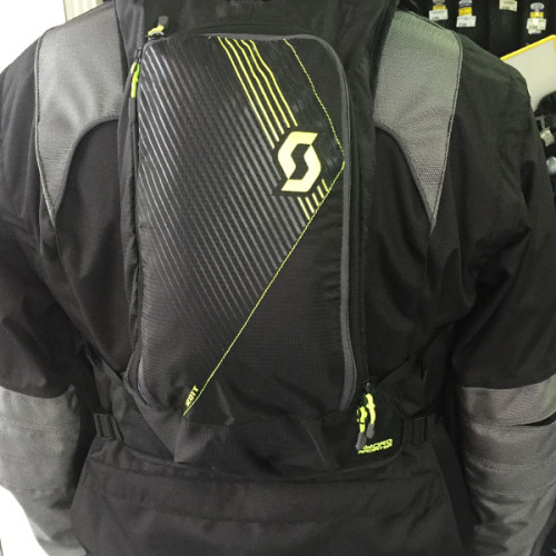 картинка Рюкзак SCOTT Hydro Roamer blck/neon/yell SC_246219-4755223 от магазина moto-bazar61.ru фото 3