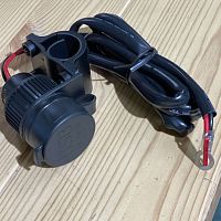 картинка Розетка прикуривателя VICMA USB 12V 18649 от магазина moto-bazar61.ru