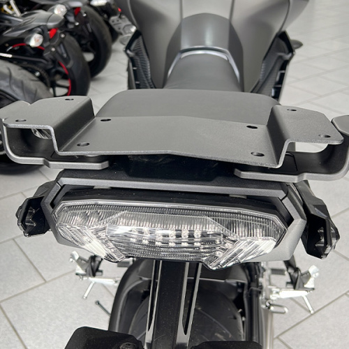 картинка Крепление заднего кофра SHAD SILVER WING 400/600 01 H0S61T от магазина moto-bazar61.ru