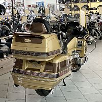 Мотоцикл HONDA GL 1500 SE SC22-1015149 1991 - вид спереди и сбоку