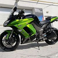 картинка KAWASAKI Z 1000SX JKAZXT00GGA024033 2016 от магазина moto-bazar61.ru