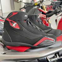 картинка Мотоботы FORMA GENESIS black/red 36 FORU210 36 от магазина moto-bazar61.ru