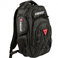 картинка Рюкзак DAINESE D-GAMBIT W01 Stealth-black N 201980061 от магазина moto-bazar61.ru