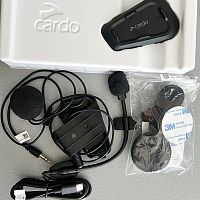 картинка Cardo Scala Rider гарнитура Cardo Spirit SPRT0001 от магазина moto-bazar61.ru