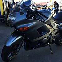 картинка KAWASAKI ZZR 400-2 ZX400N-020657 2001 г.в. от магазина moto-bazar61.ru