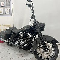 картинка HARLEY DAVIDSON FLHRS1450 RoadKing Custom 5HD1FXV1X5Y708771 2005 от магазина moto-bazar61.ru