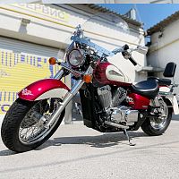 Мотоцикл HONDA Shadow 750 C3 RC50-1420150 2004 - вид спереди и сбоку