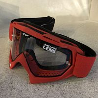 картинка Очки кроссовые детские THOR ENEMY RED 2601-0718 от магазина moto-bazar61.ru