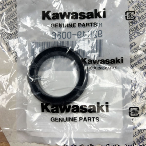 картинка Сальник KAWASAKI 92049-0086 от магазина moto-bazar61.ru