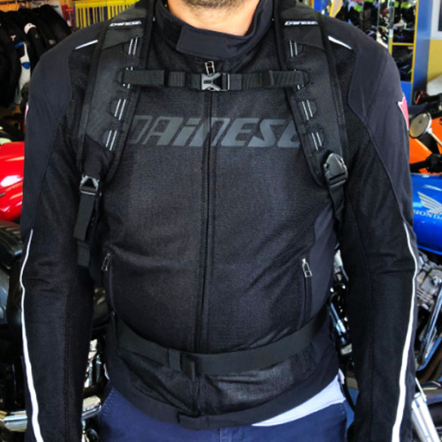 картинка Рюкзак DAINESE D-MACH 059 fiuo-red 201980060 от магазина moto-bazar61.ru фото 3