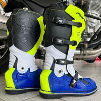 картинка Мотоботы FORMA TERRAIN EVOLUTION TX yellow/wh/blue 44 FORC600 29425 44 от магазина moto-bazar61.ru