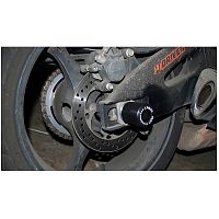 картинка Слайдеры в ось заднего колеса CRAZY IRON GSXR600/750 06-10 2013 от магазина moto-bazar61.ru