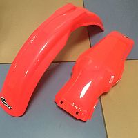 картинка Комплект пластика UFO CR125-250 red/white 1992-1999 от магазина moto-bazar61.ru