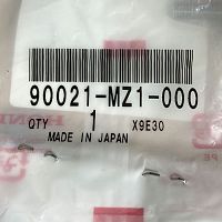картинка Болт HONDA 90021-MZ1-000 от магазина moto-bazar61.ru