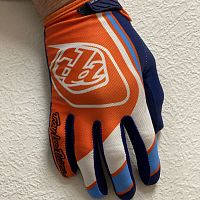 картинка Перчатки TroyLeeDesigen AIR orange XL 22278 от магазина moto-bazar61.ru
