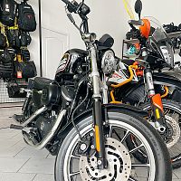 картинка HARLEY DAVIDSON XL883R 5HD4CKM156K447385 2006 от магазина moto-bazar61.ru