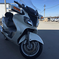 Мотоцикл SUZUKI SKY WAVE 650 CP51A-100089 2002 г.в. - вид спереди и сбоку